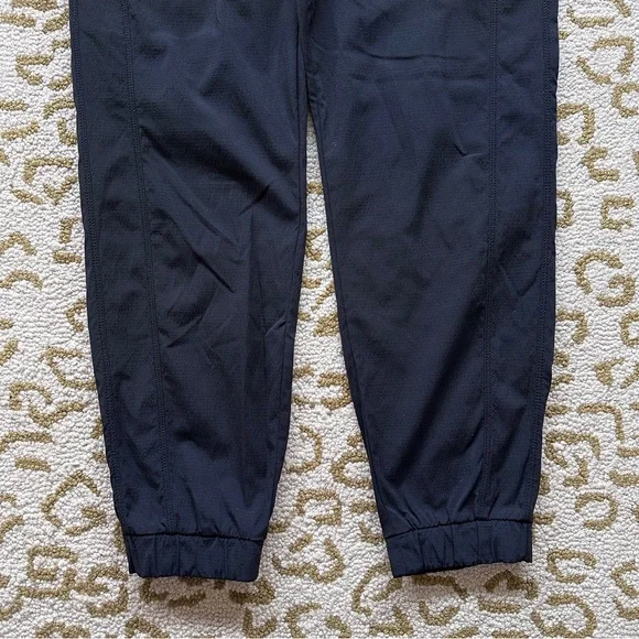 Athleta Trekkie Jogger 2.0, Black, 4 Petite - Picture 4 of 9